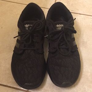 Used Adidas Cloudfoam women shoes